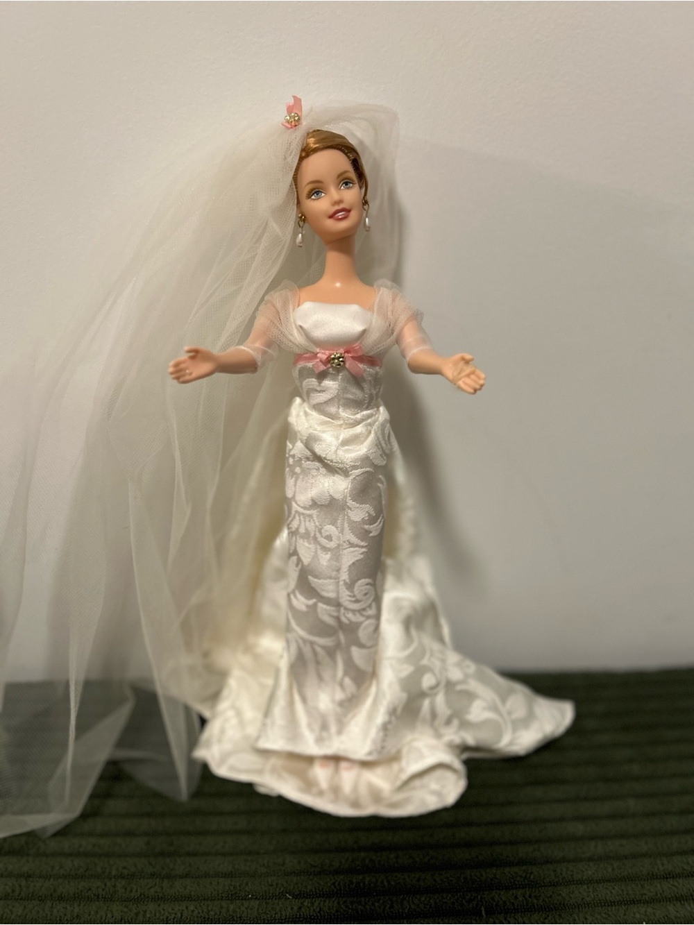 2002 Sophisticated Wedding Barbie – The Bridal Collection #53370